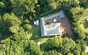 Bwhale Guest House B&B