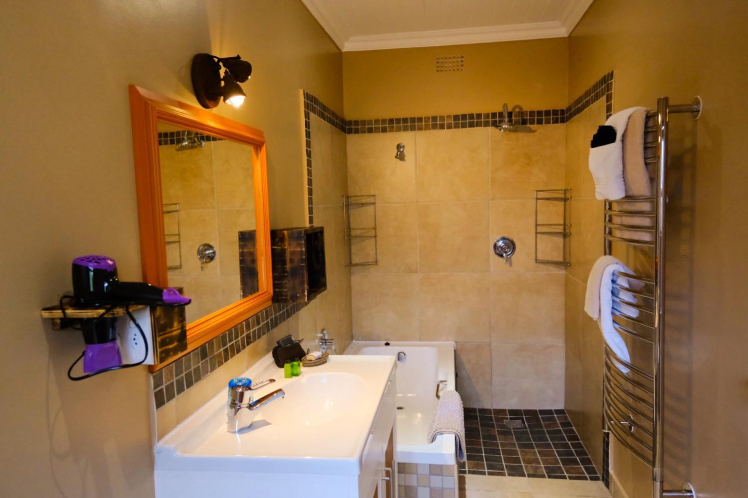 Bwhale Guest House B&B Knysna Exterior photo
